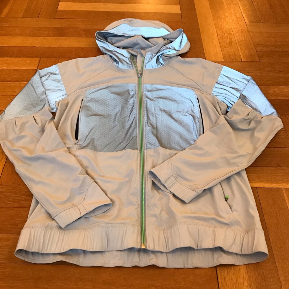 Lululemon light speed reflective jacket